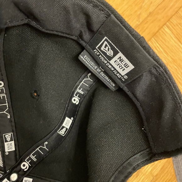 Toronto Raptors Strapback Cap - Picture 6 of 6